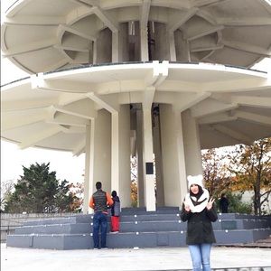 Meet your Posher, Alicia